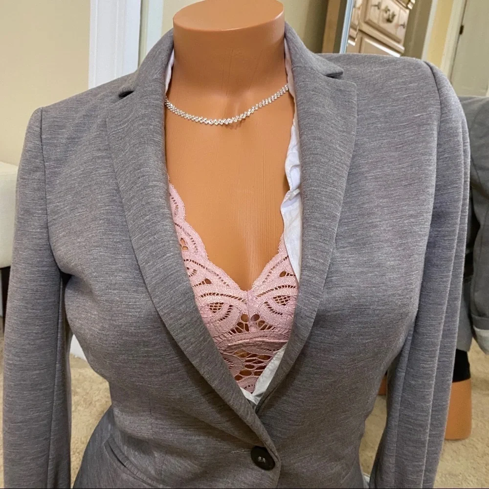 H&M Fitted Blazer Fully Lined Grey Size US 4 - Picture 3 of 6